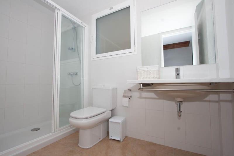Aparthotel L'Heretat Cadaques Ruang foto