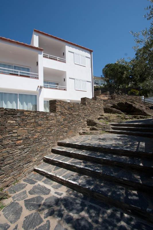Aparthotel L'Heretat Cadaques Bagian luar foto