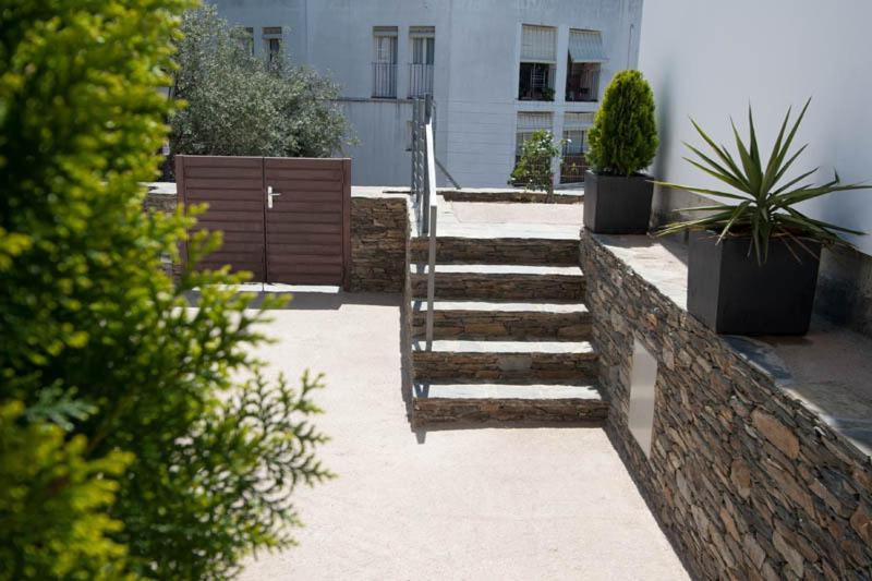 Aparthotel L'Heretat Cadaques Bagian luar foto